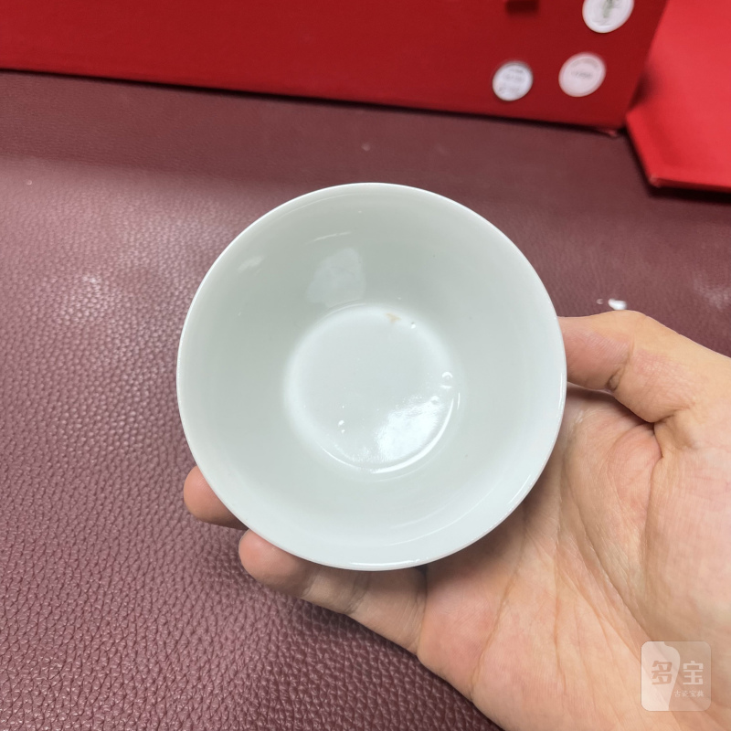 清雍正 墨彩描金博古图套杯一组 - 图18